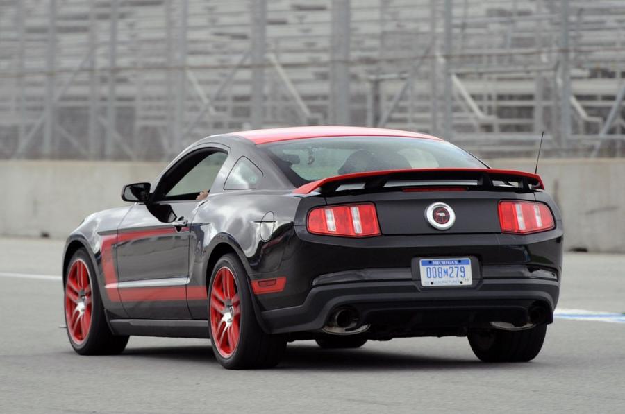  Ford Mustang Boss 302 Laguna Seca 2010 года  (фото 50 из 132)